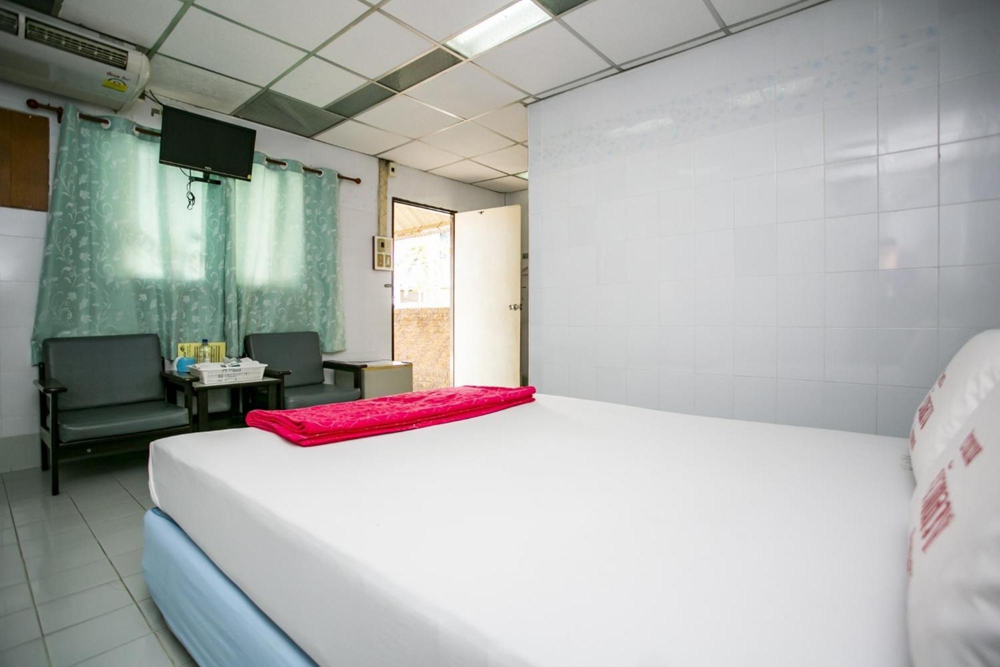 Bualuang Hotel Ang Thong Exteriör bild